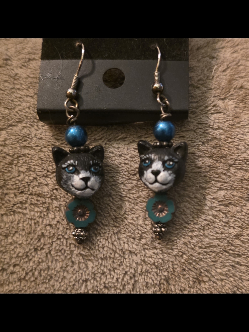 *Handmade*Cat Dangle Earrings in Black & Teal - Pet Lover Accessory